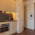 8 Building Апартаменти *